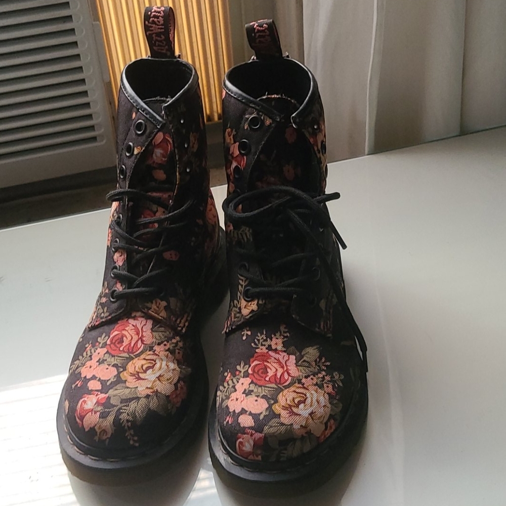 Dr. Martens 1460 Victorian Flowers